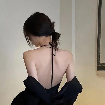 校园女生强袭者